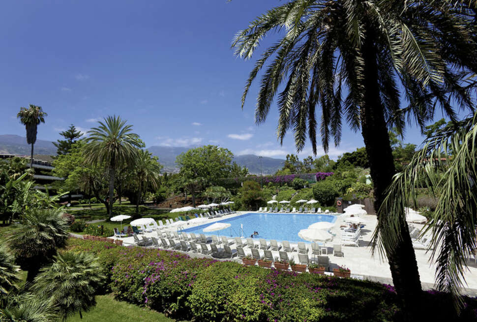 Een foto van het zwembad bij Hotel TRH Taoro Garden