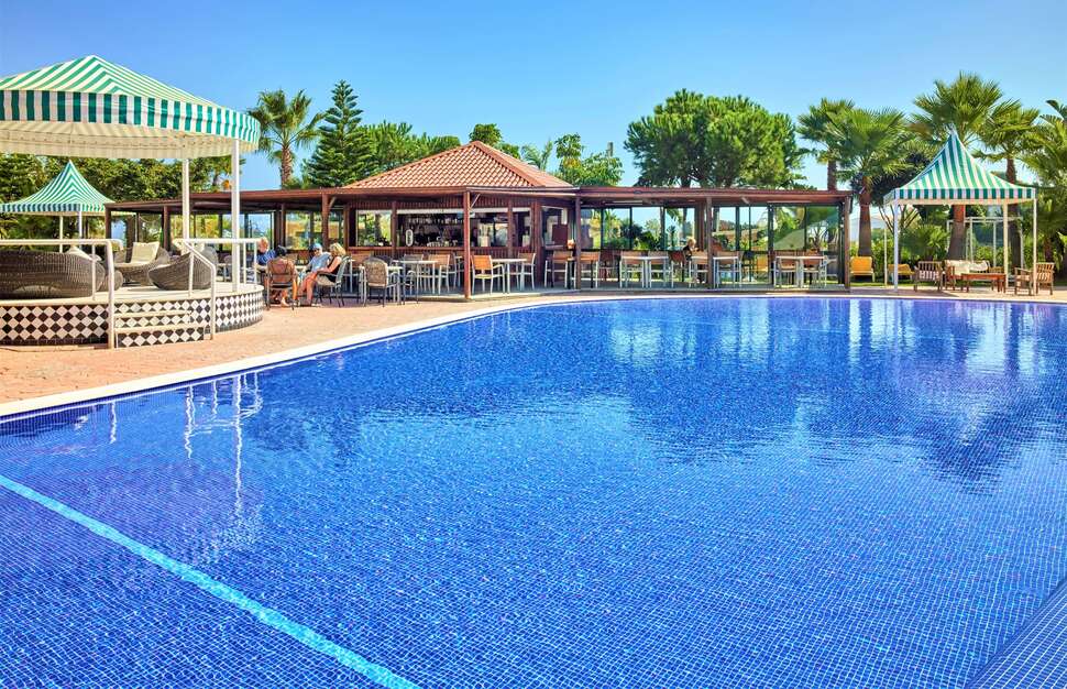 Een foto van het zwembad bij Hotel Baia Grande