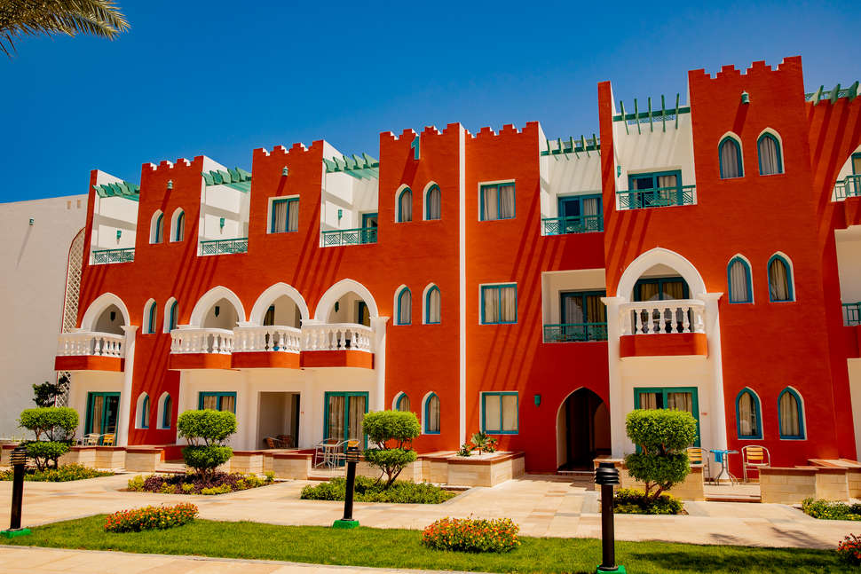 Een foto van de buitenkant van Sunrise Garden Beach Resort