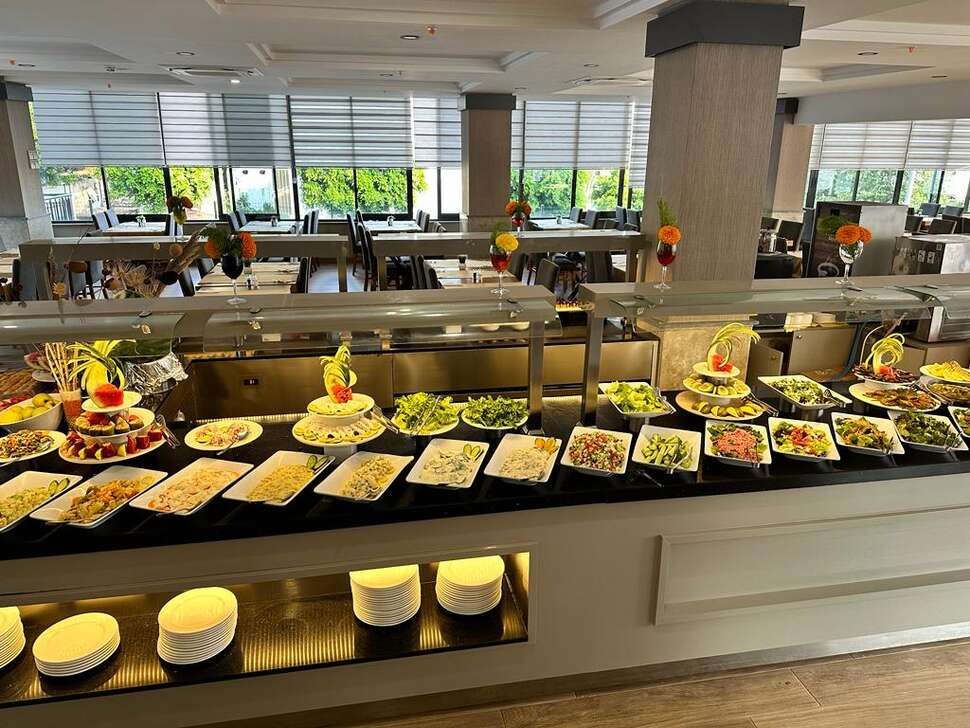 Een foto van de faciliteiten bij Side Golden Rock Hotel