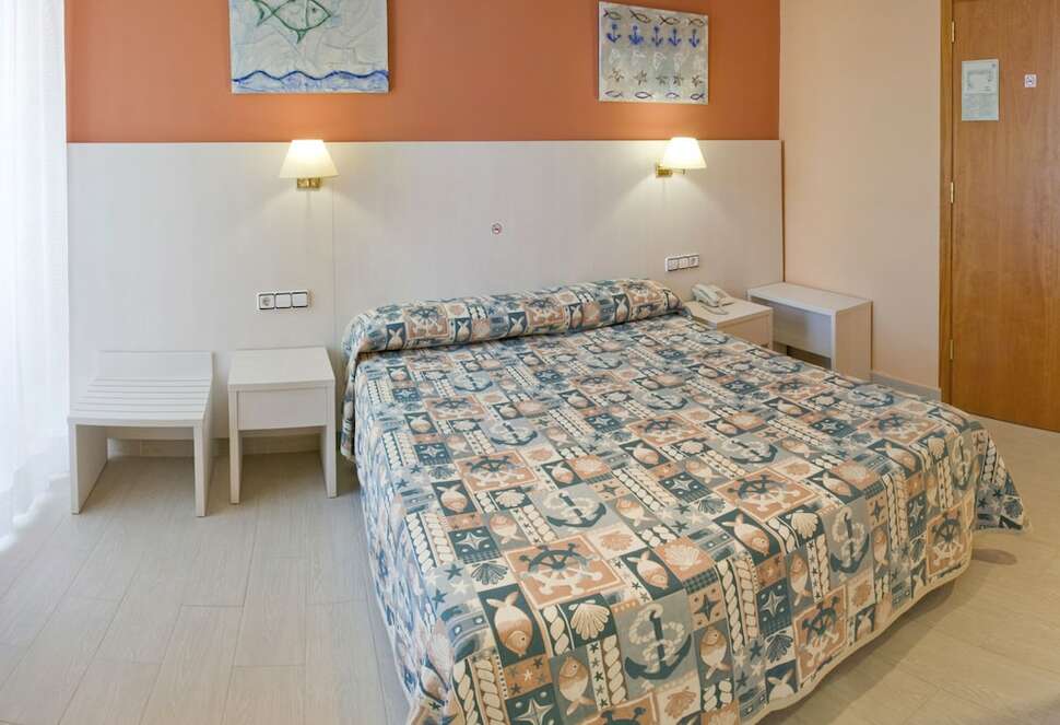 Ein Foto GHT Balmes Hotel Aparthotel & Splash