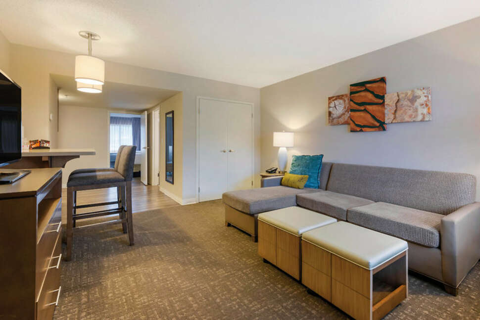 Ein Foto Staybridge Suites Orlando Royale Parc Suites