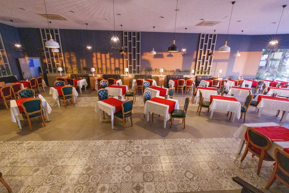 Een foto van de faciliteiten bij Flora Garden Beach Hotel