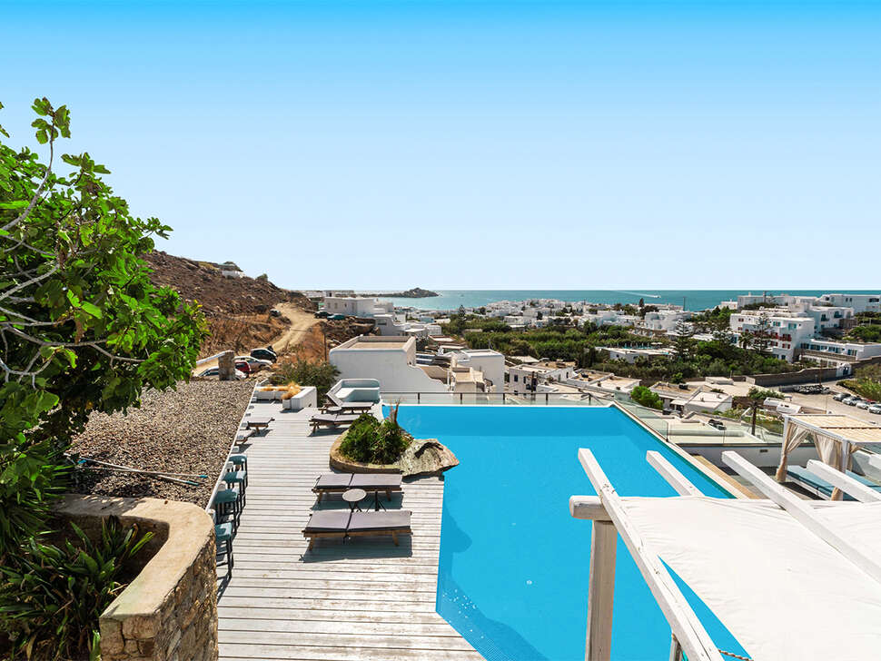 Een foto van Mr & Mrs White Mykonos