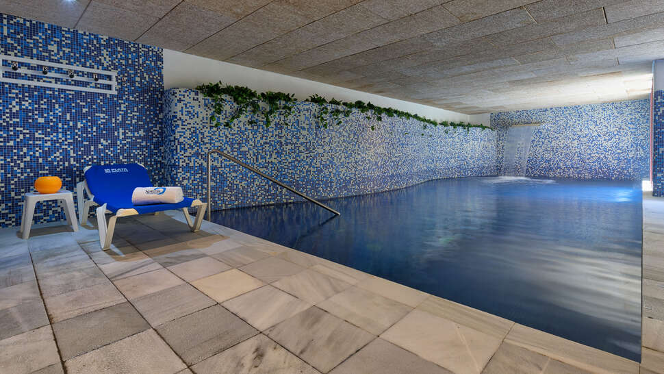Een foto van het zwembad bij Hotel Ibersol Almunecar Beach & Spa