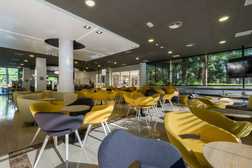 Een foto van Hotel California Palace