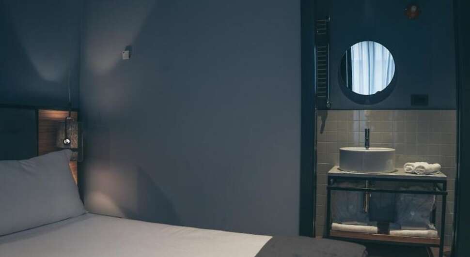 Een foto van The Poet Hotel