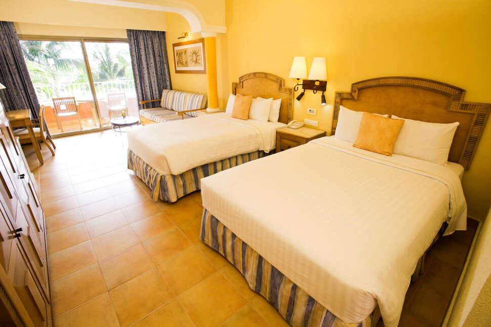 Ein Foto Barcelo Maya Tropical & Colonial