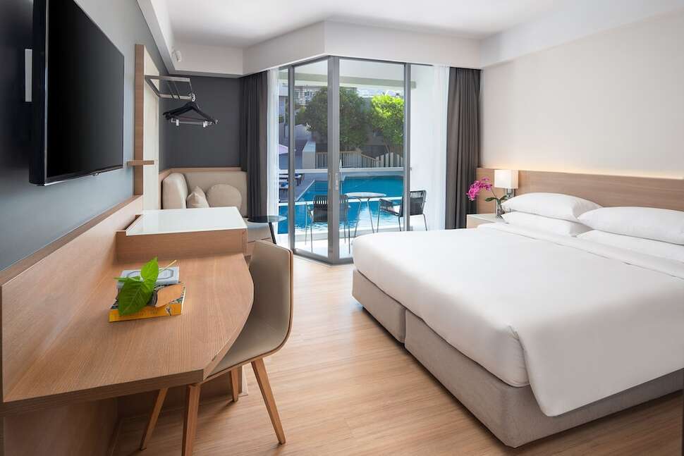 Een foto van The Andaman Beach Hotel Phuket