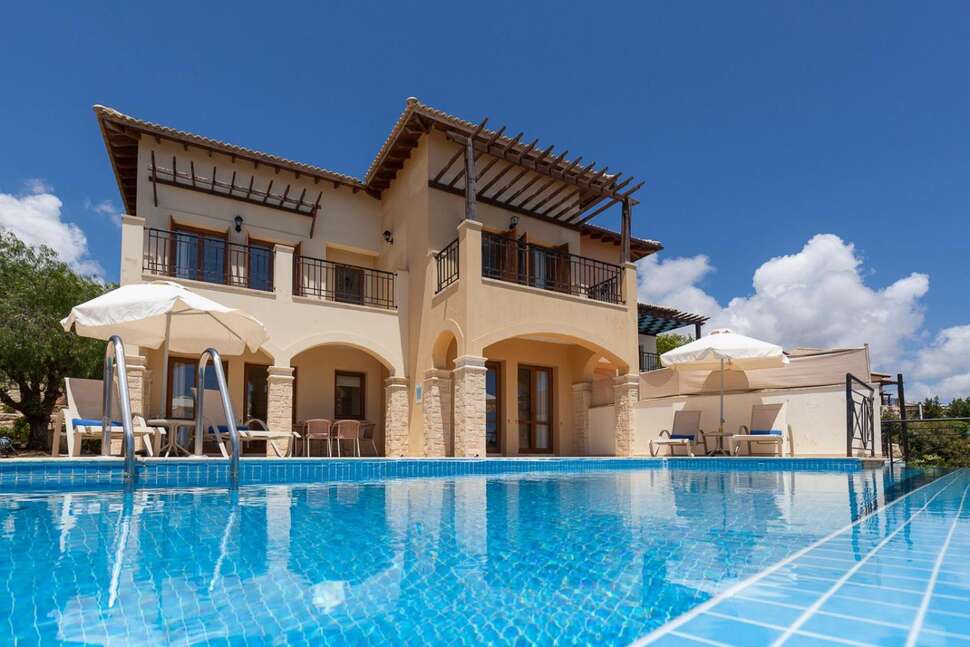 Een foto van Aphrodite Hills Rentals