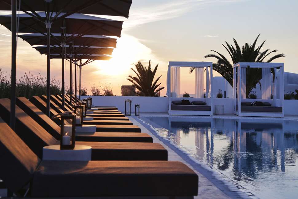 Een foto van het zwembad bij Livin Mykonos Hotel
