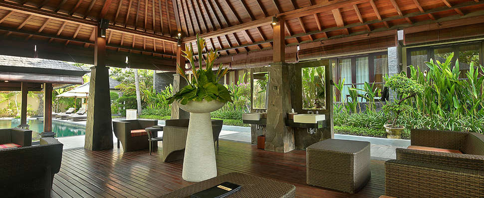 Ein Foto von der Terrasse im The Seminyak Beach Resort & Spa