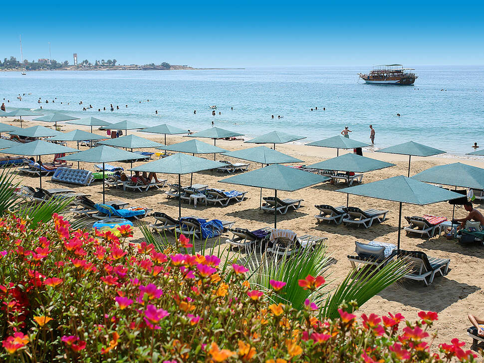 Een foto van het strand bij Antik Garden Hotel