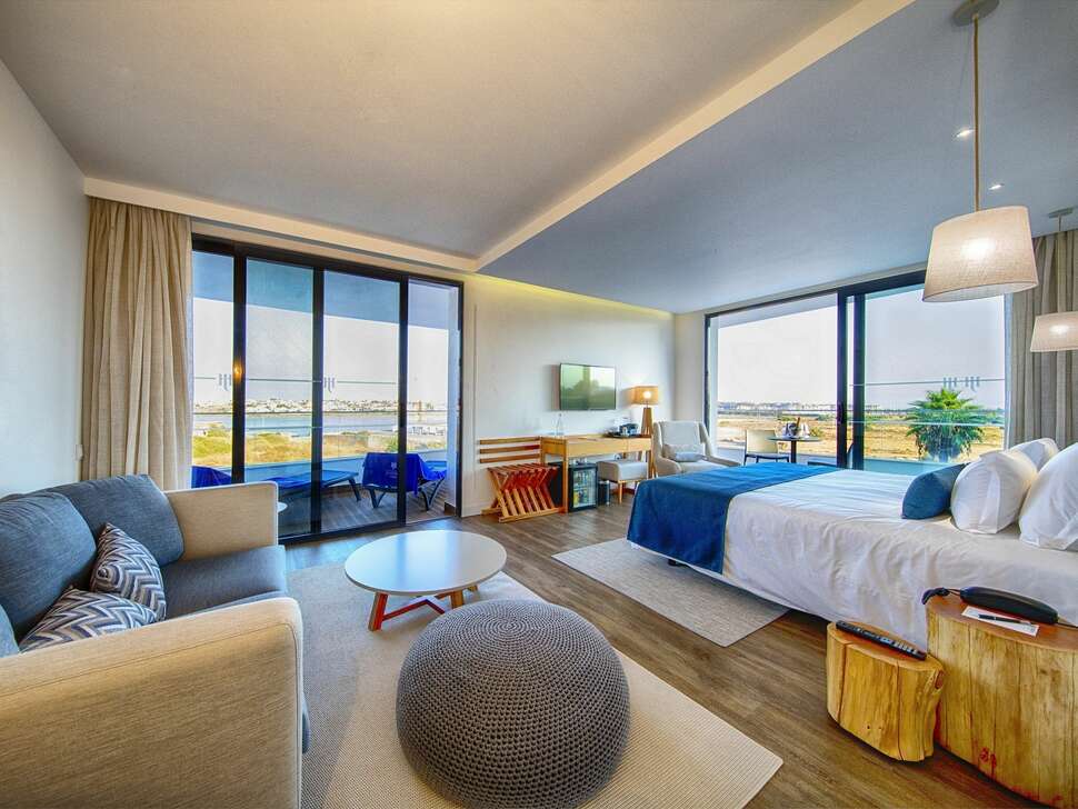 Een foto van het interieur van Jupiter Marina Hotel