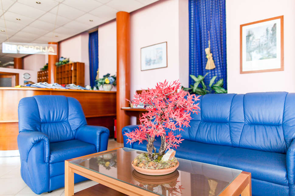 Een foto van het interieur van Hotel Omorika Punat