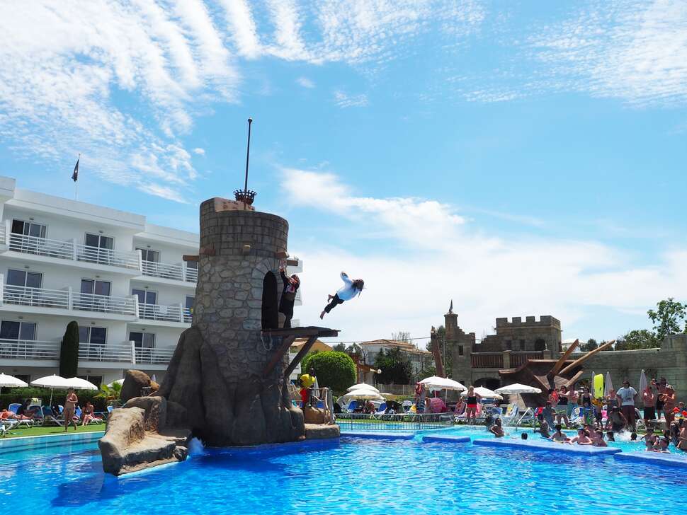 Ein Foto vom Pool im Pirates Village Apartments