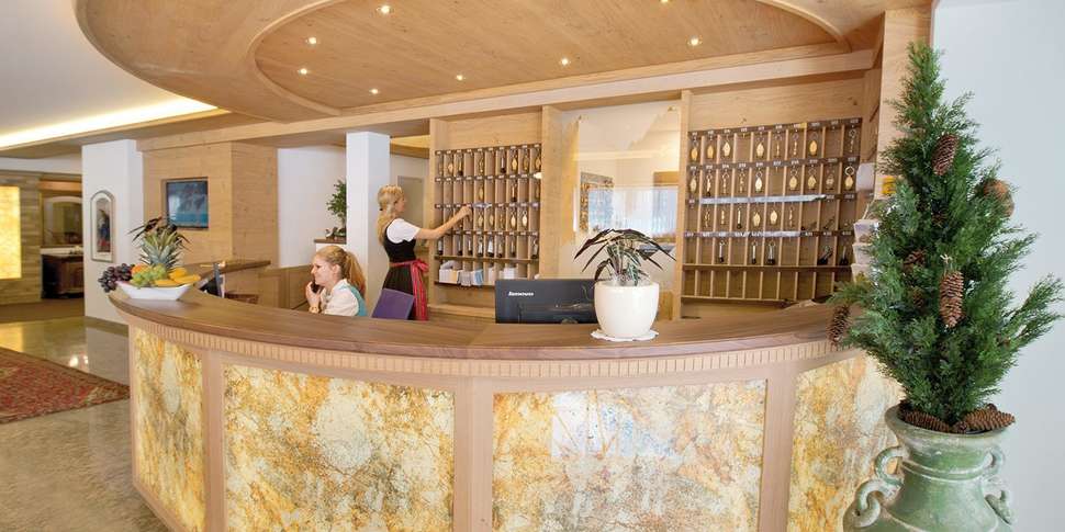 Een foto van het interieur van Hotel Berghof Mayrhofen