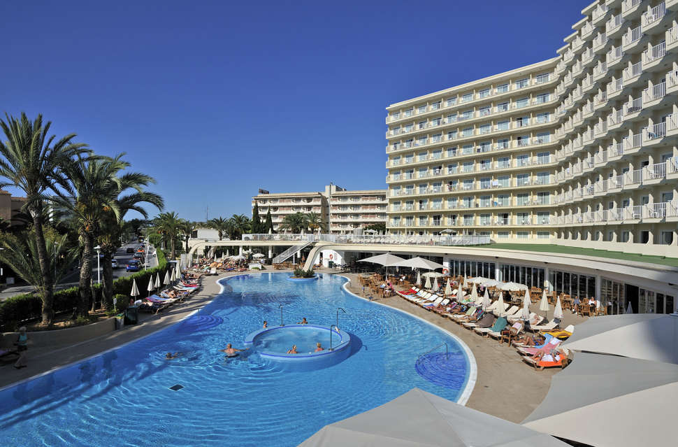 Een foto van het zwembad bij Sol Guadalupe Hotel