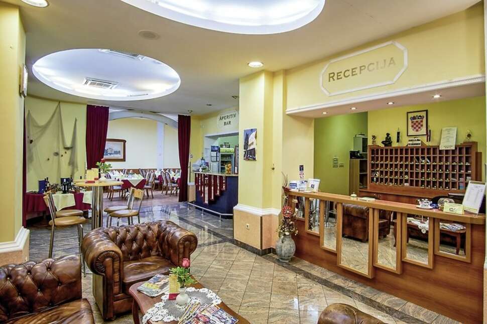 Een foto van het interieur van Hotel Villa Ruzica