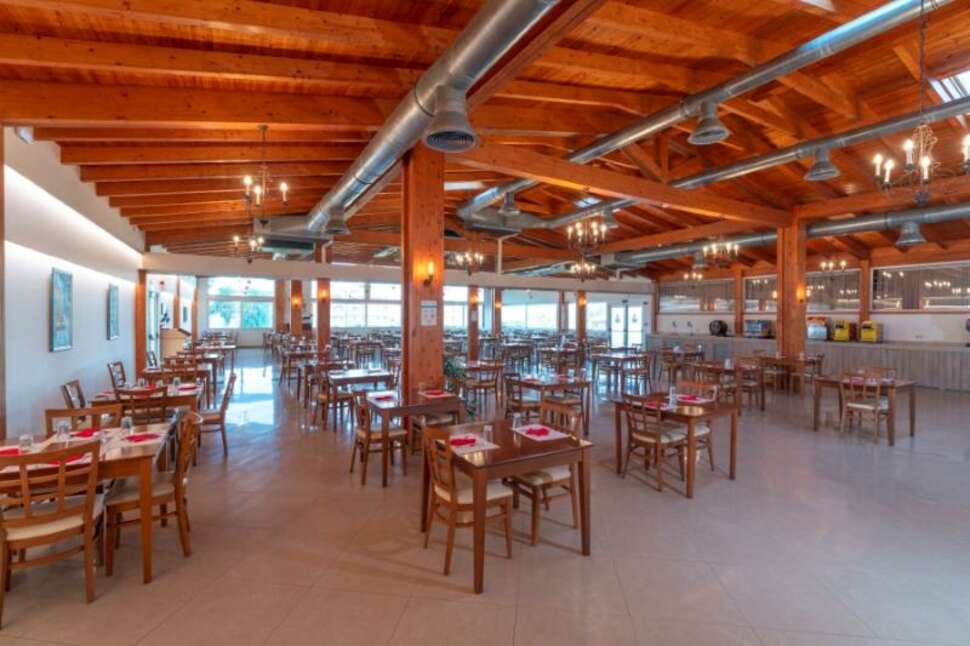 Een foto van de faciliteiten bij Myrina Beach Hotel
