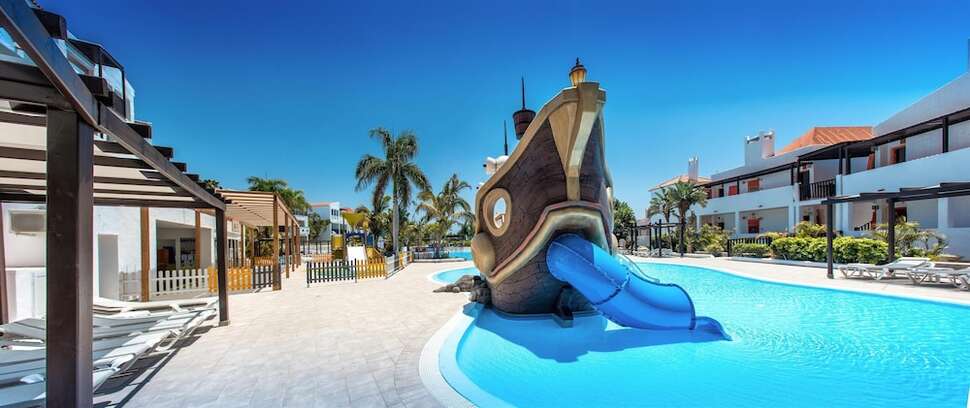 Een foto van het zwembad bij Fuerteventura Princess