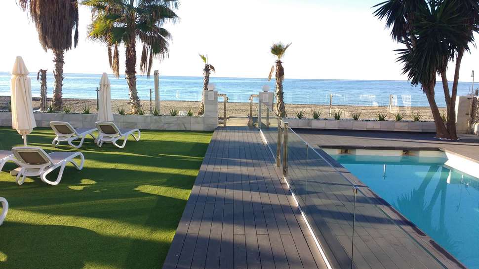 Ein Foto vom Strand beim Hotel Santa Rosa