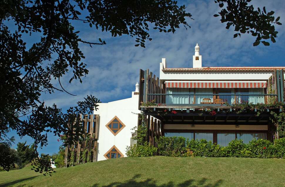 Een foto van de buitenkant van Pedras d'el Rei Resort