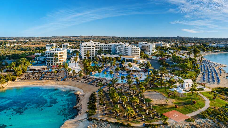 Een foto van Adams Beach Hotel