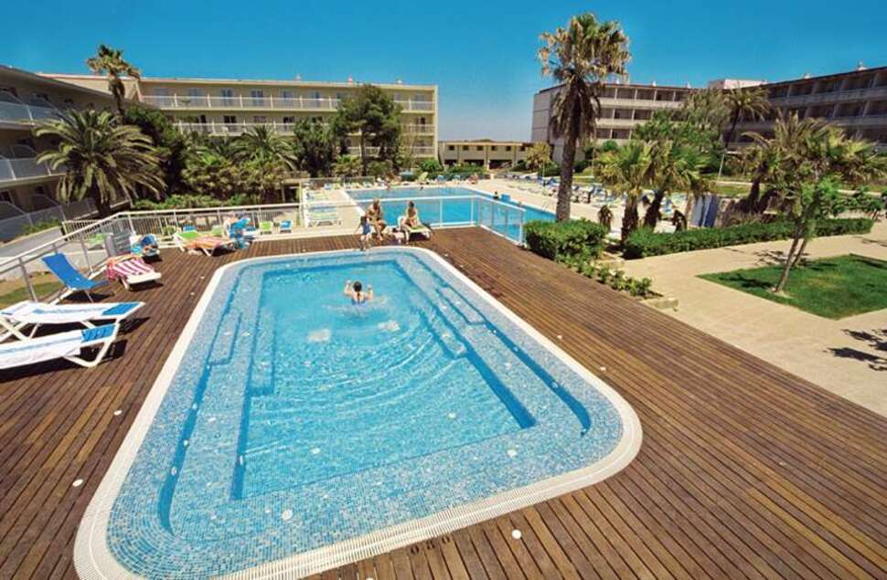 Een foto van het zwembad bij Club Hotel Aguamarina