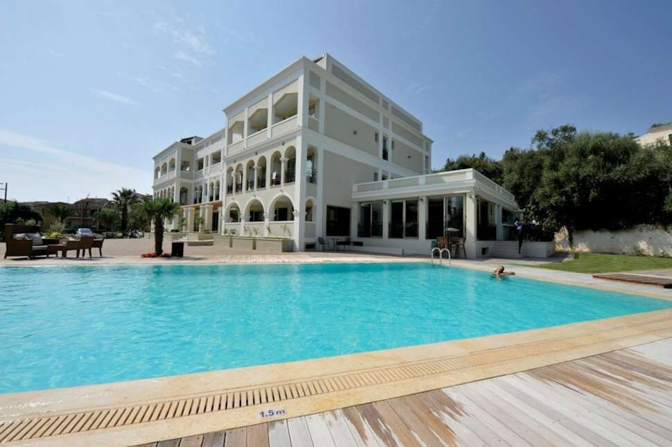 Een foto van het zwembad bij Corfu Mare Boutique Hotel