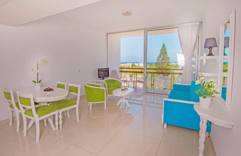 Ein Foto Marlita Beach Hotel Apartments
