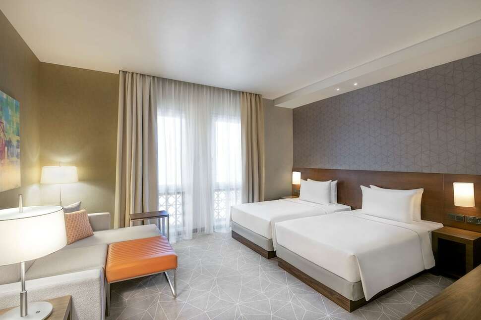 Ein Foto Hyatt Place Dubai Wasl District Hotel & Residences