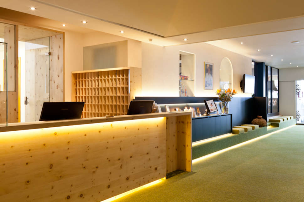 Een foto van het interieur van Hotel Crystal
