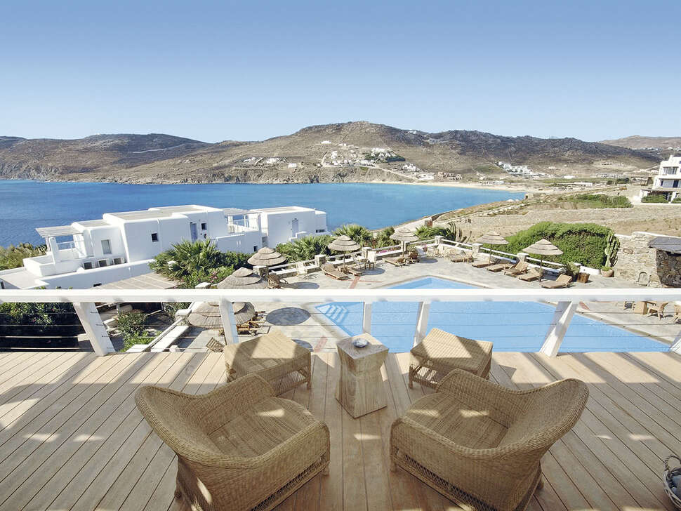 Een foto van het zwembad bij Archipelagos Hotel