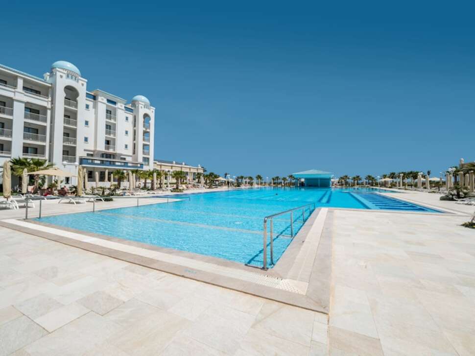 Ein Foto Barcelo Concorde Green Park Palace