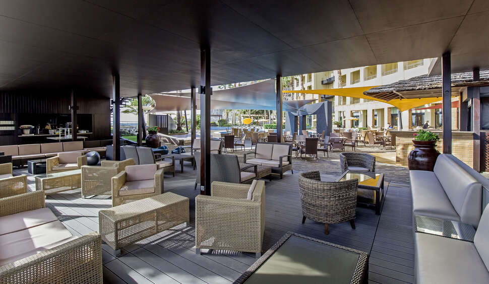 Een foto van de faciliteiten bij Calheta Beach