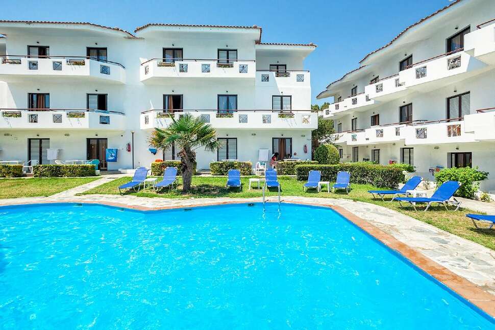 Ein Foto Xenios Dolphin Beach