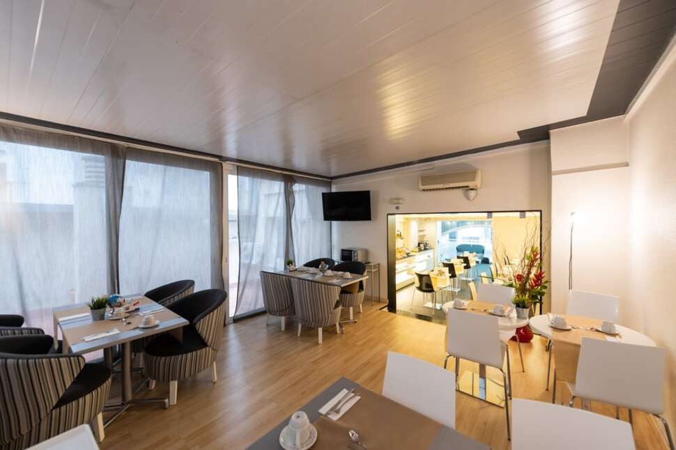Ein Foto von den Einrichtungen im Atenea Rekord Suites