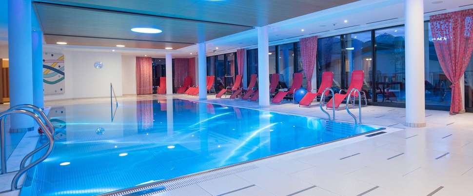 Een foto van het zwembad bij Hotel Amadeus Micheluzzi