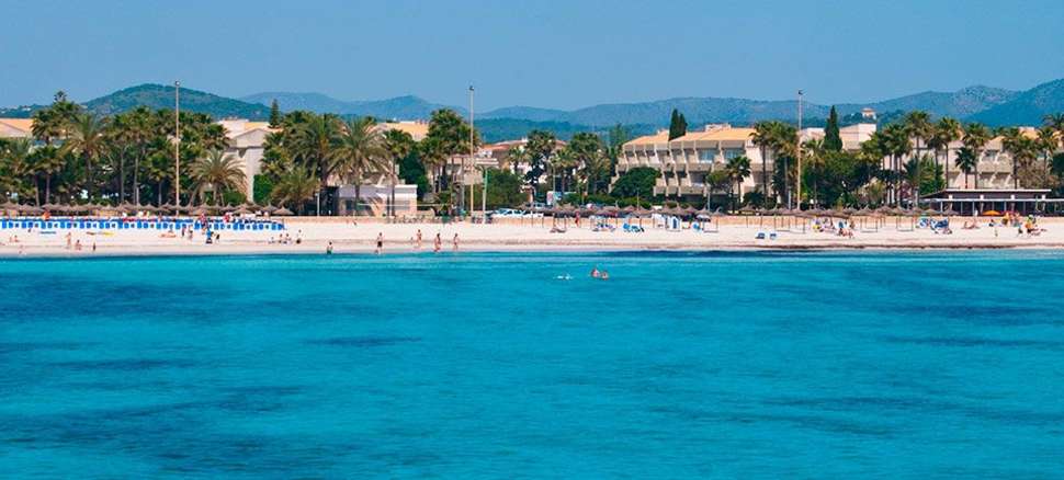 Een foto van het strand bij Playa Blanca Hotel