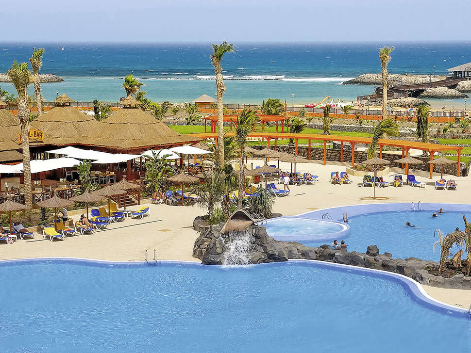 Ein Foto vom Pool im Elba Carlota Beach & Golf Resort