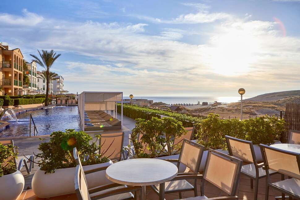 Ein Foto Hotel Zafiro Cala Mesquida