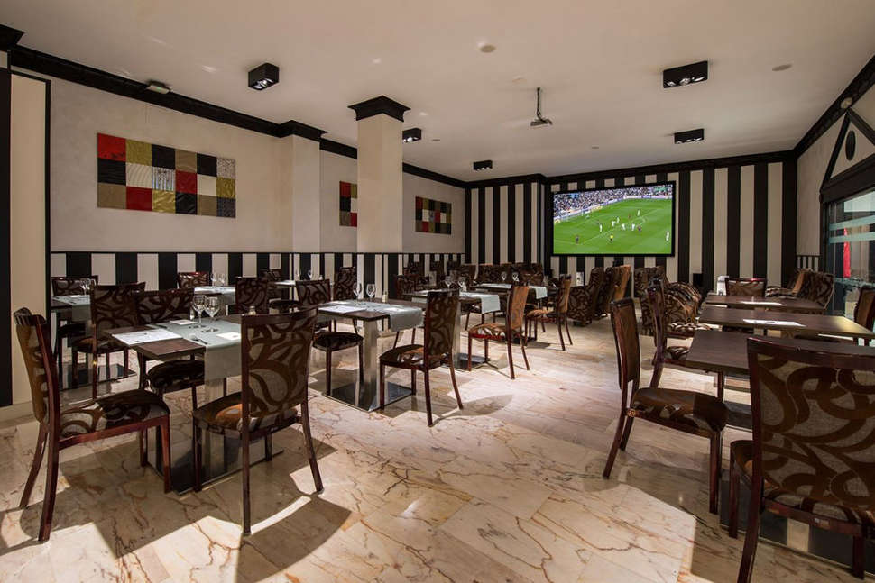 Een foto van de faciliteiten bij Salles Hotel Malaga Centro
