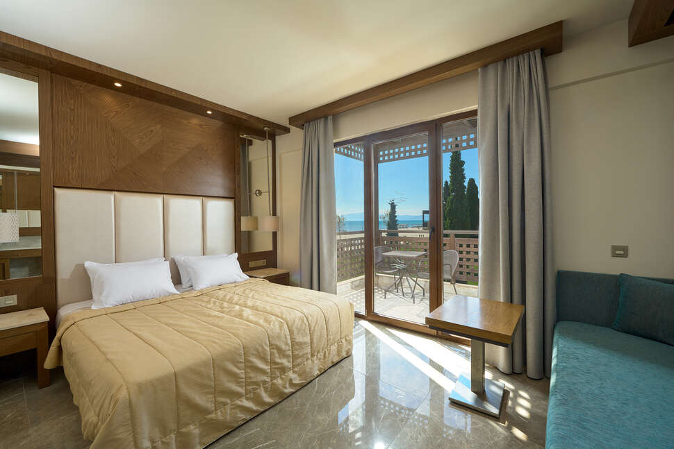 Ein Foto Mediterranean Village Hotel & Spa