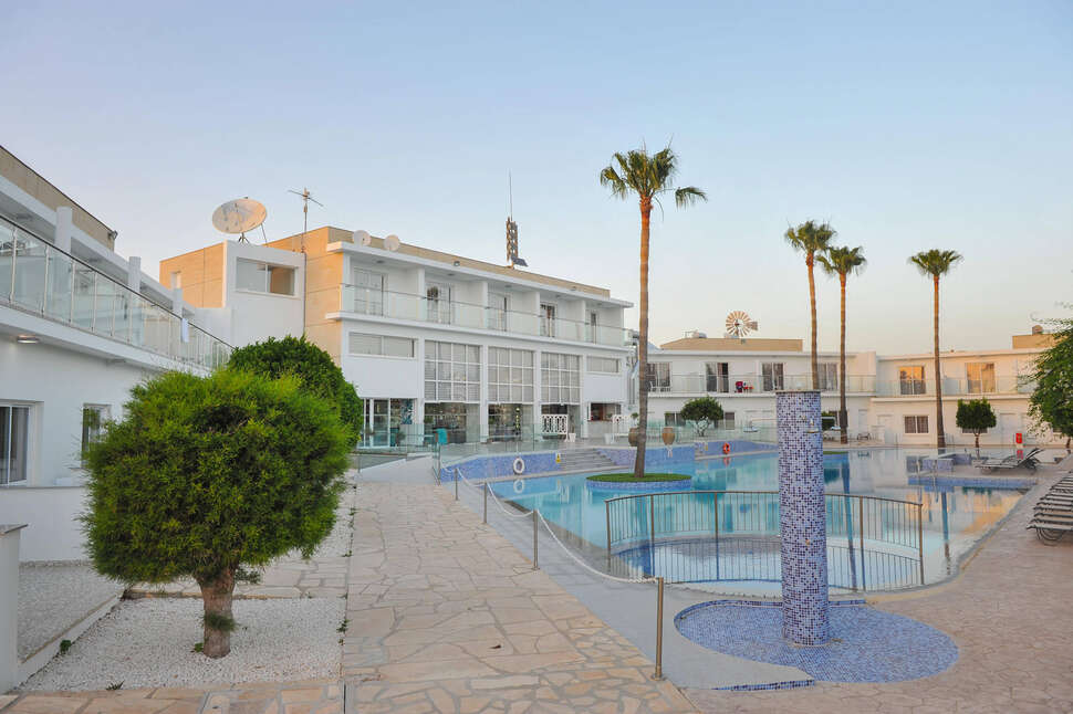 Een foto van Fedrania Gardens Hotel