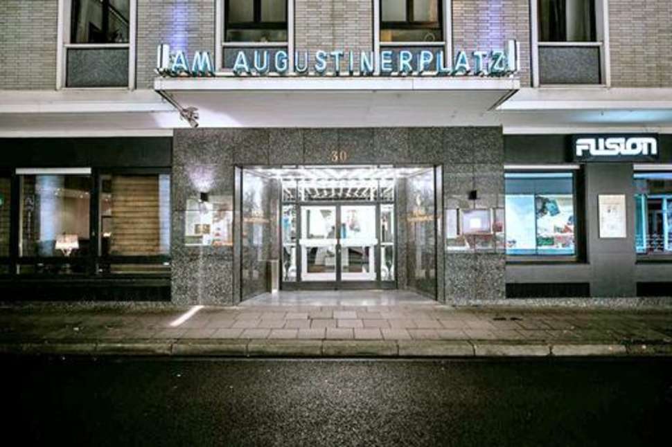 Een foto van de buitenkant van Hotel Am Augustinerplatz