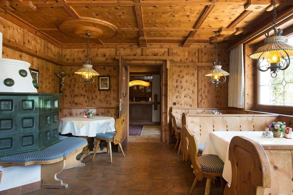 Een foto van het interieur van Hotel Bichlingerhof