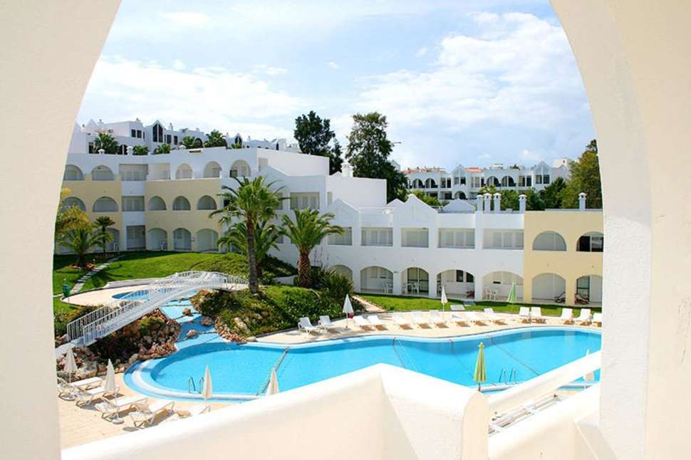 Een foto van het zwembad bij Appartementen Natura Algarve Club