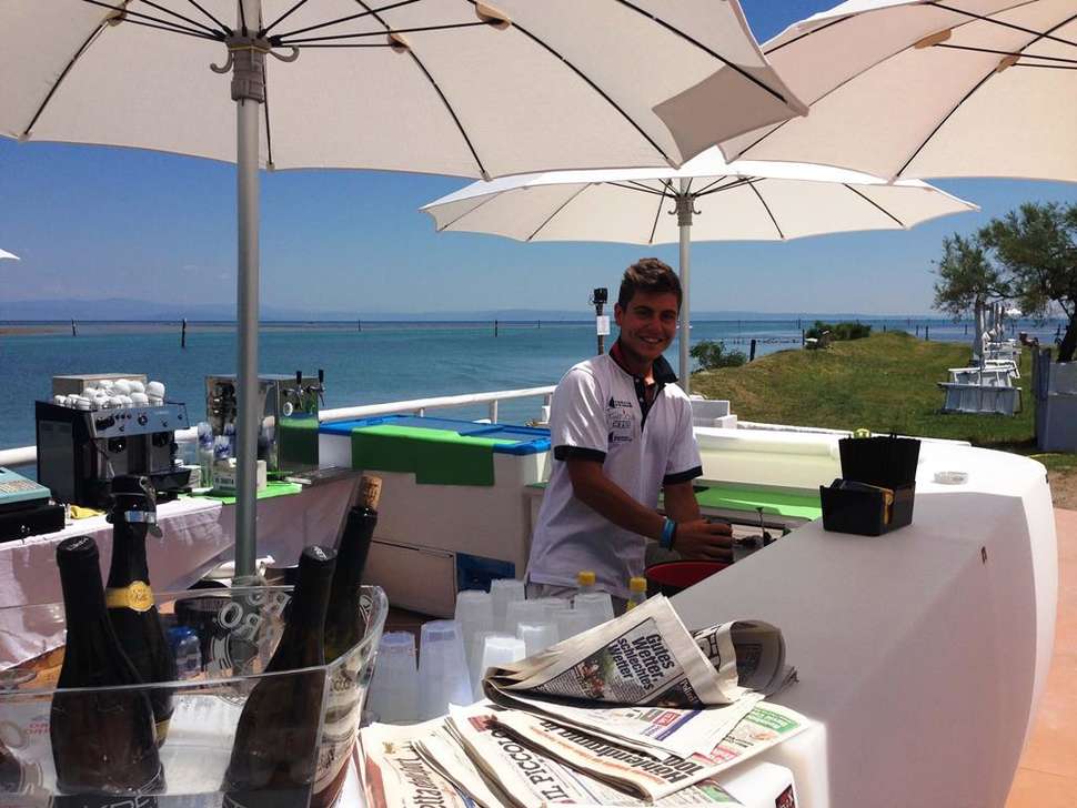 Een foto van het terras bij Club Del Sole Tenuta Primero Grado Family Collection