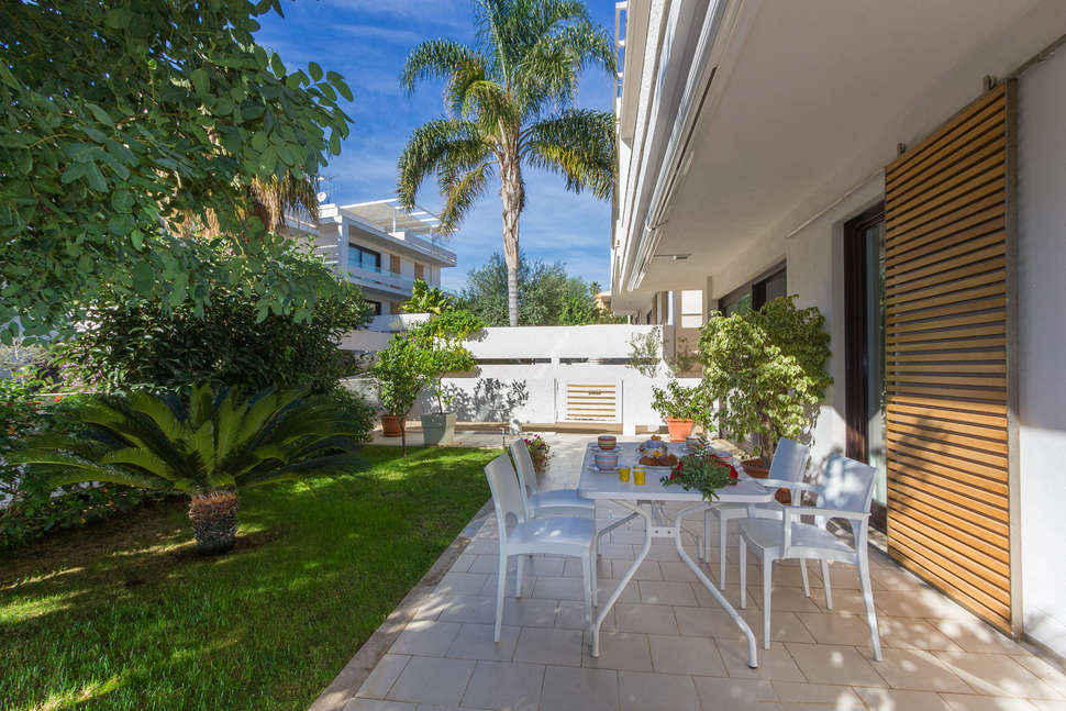 Een foto van het terras bij Kamena Residence